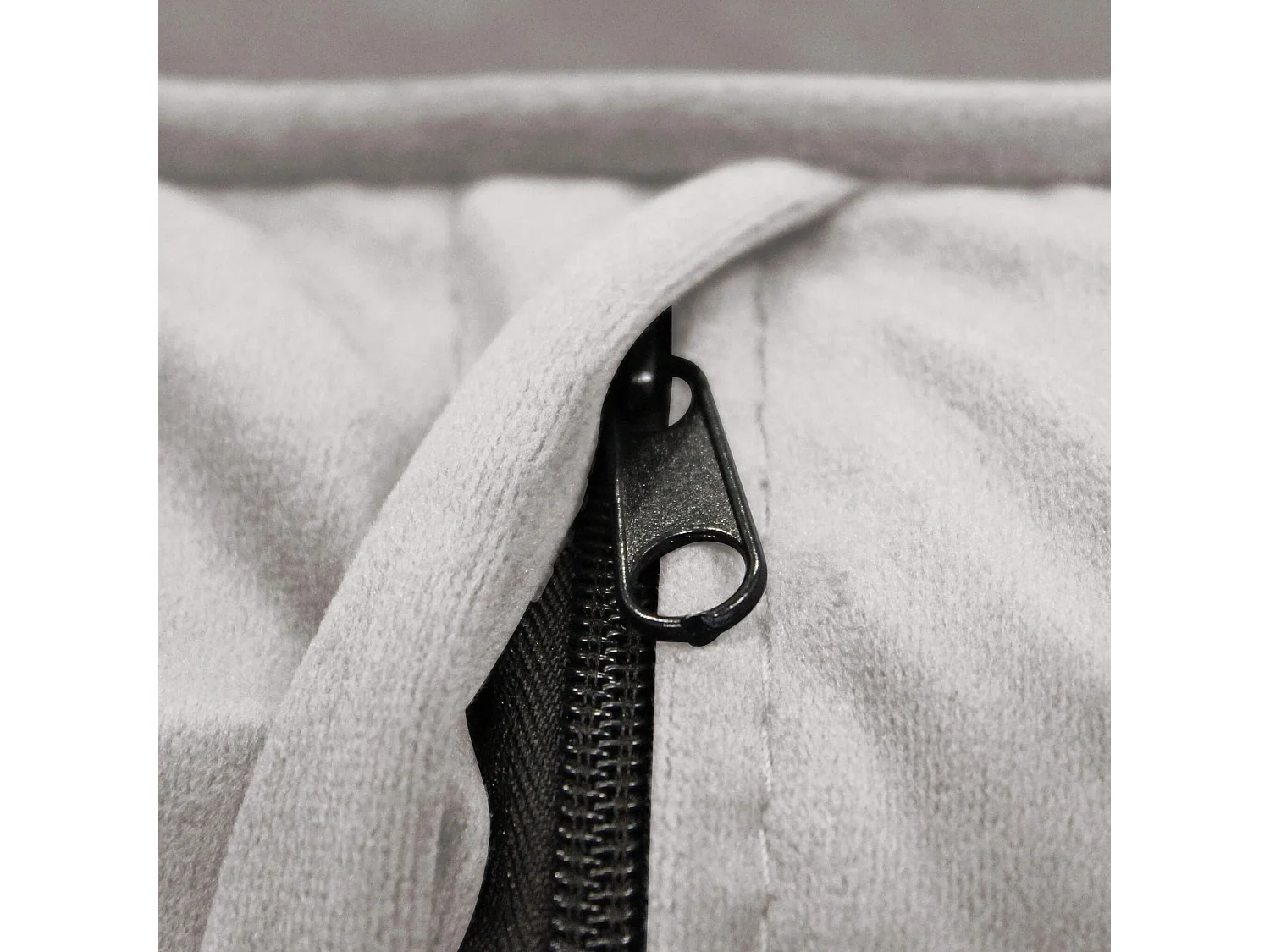 MilaniHome.it - Divano in velluto 2 posti per salotto soogiorno sala d'attesa 152x81x89 hdi coloreTortora