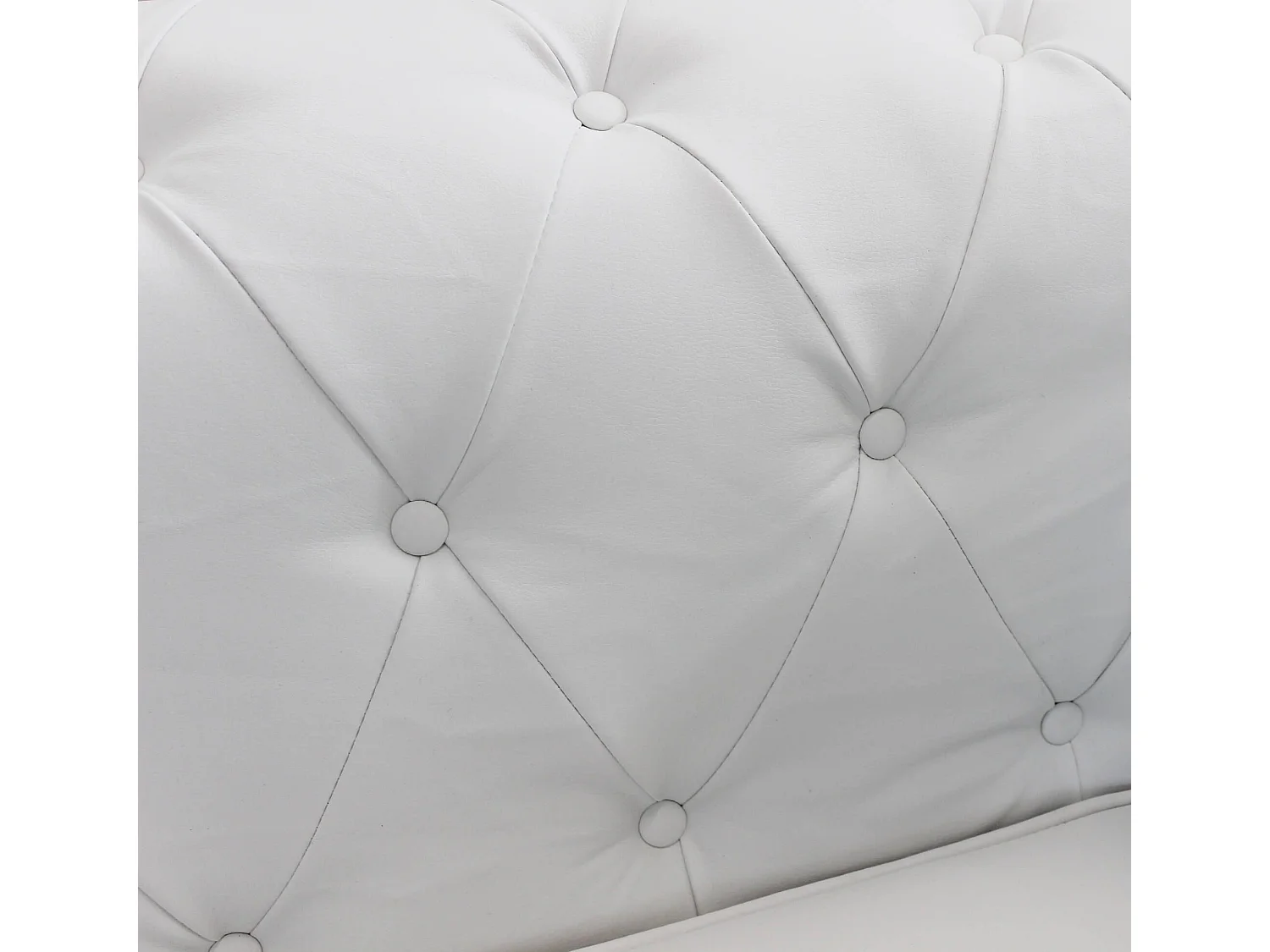 MilaniHome.it - divano vintage in ecopelle 2 posti cm 152x74x82 h di design inglese per salotto modernodi coloreBianco