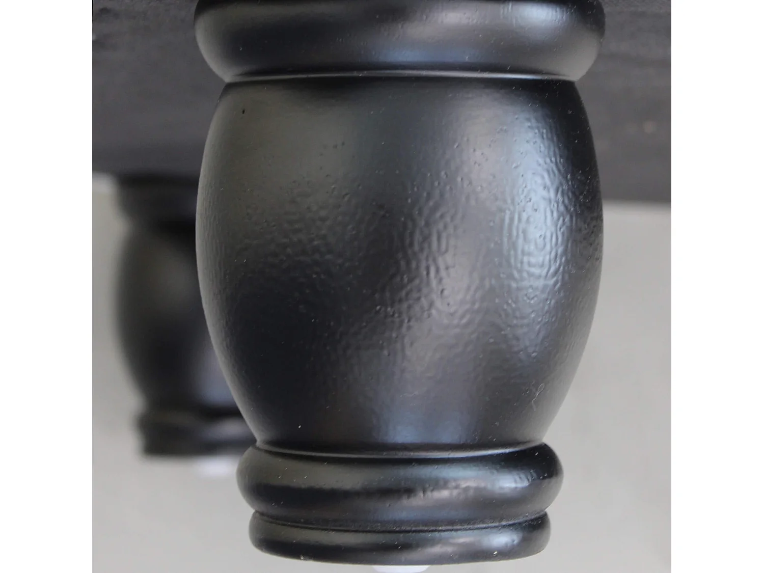 MilaniHome.it - divano vintage in ecopelle 2 posti cm 152x74x82 h di design inglese per salotto modernodi coloreMarrone