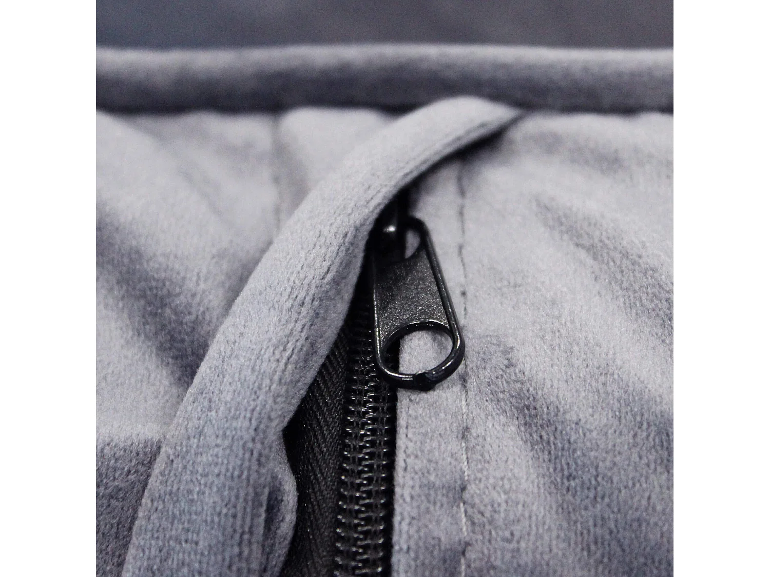 MilaniHome.it - Divano in velluto 2 posti per salotto soogiorno sala d'attesa 152x81x89 hdi coloreGrigio chiaro