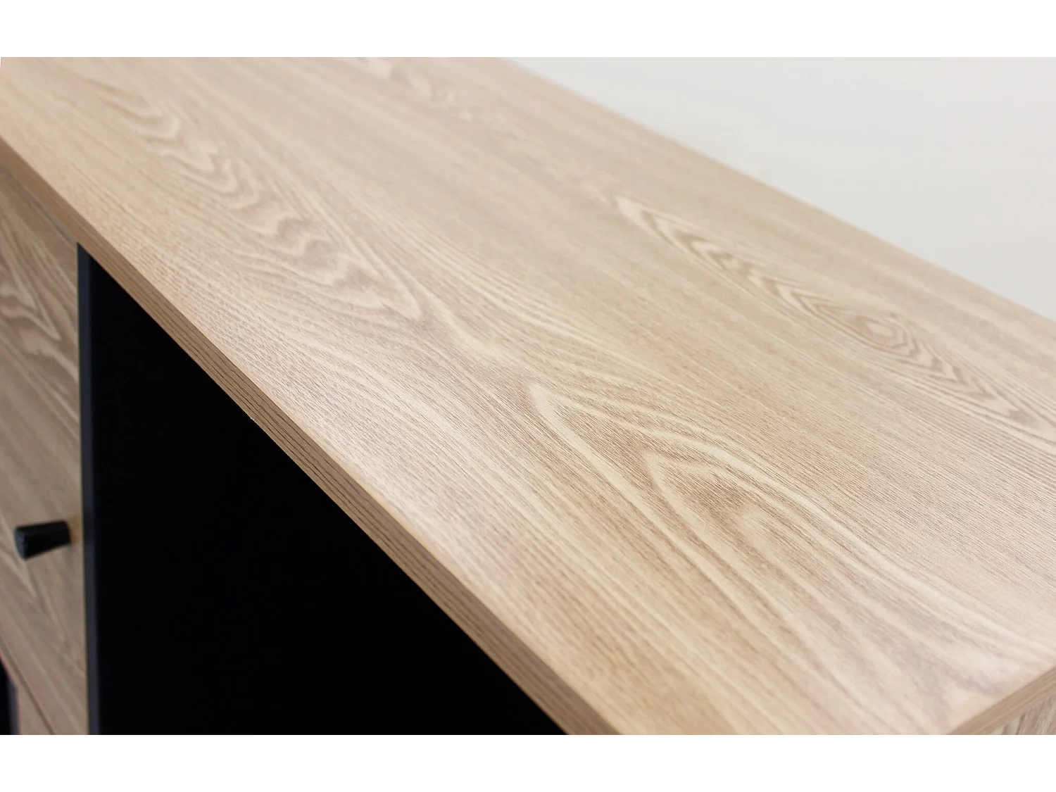 MilaniHome.it - credenza moderna con sei vani di design per salotto, soggiorno 100x39,5x135 hdi coloreMarrone