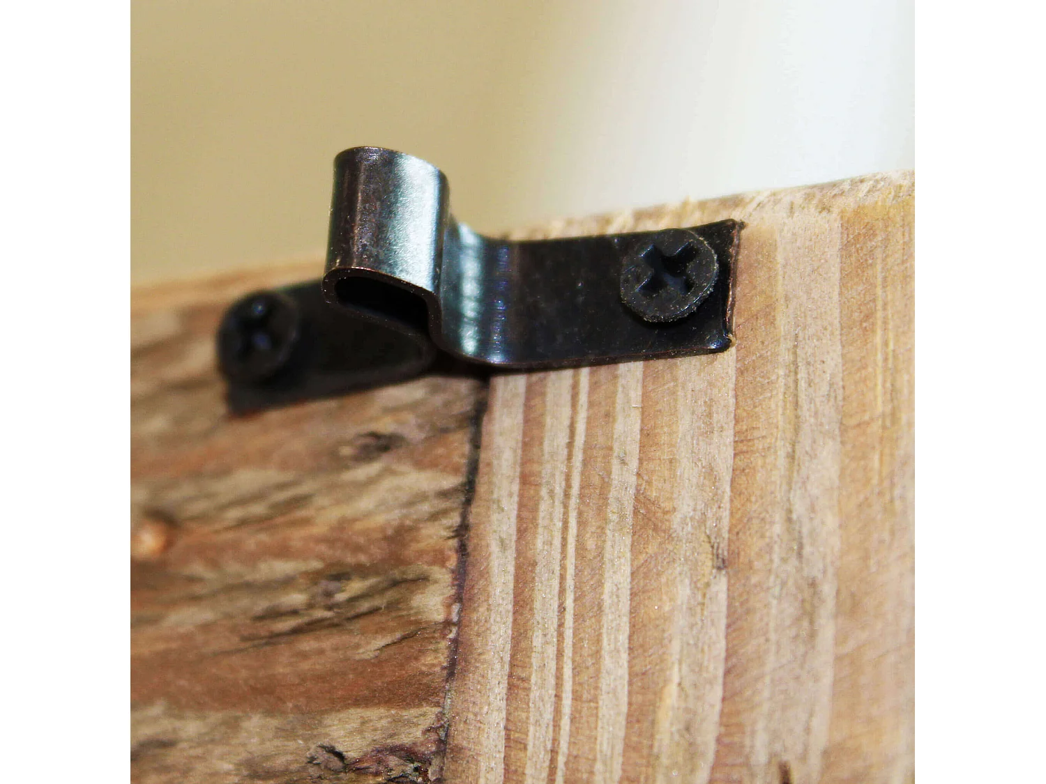 MilaniHome.it - Mobile Credenza Madia Moderna, Porta Tv 4 Ante, Legno Pino Massello Riciclato Cm 180x48x85 Hdi coloreMarrone