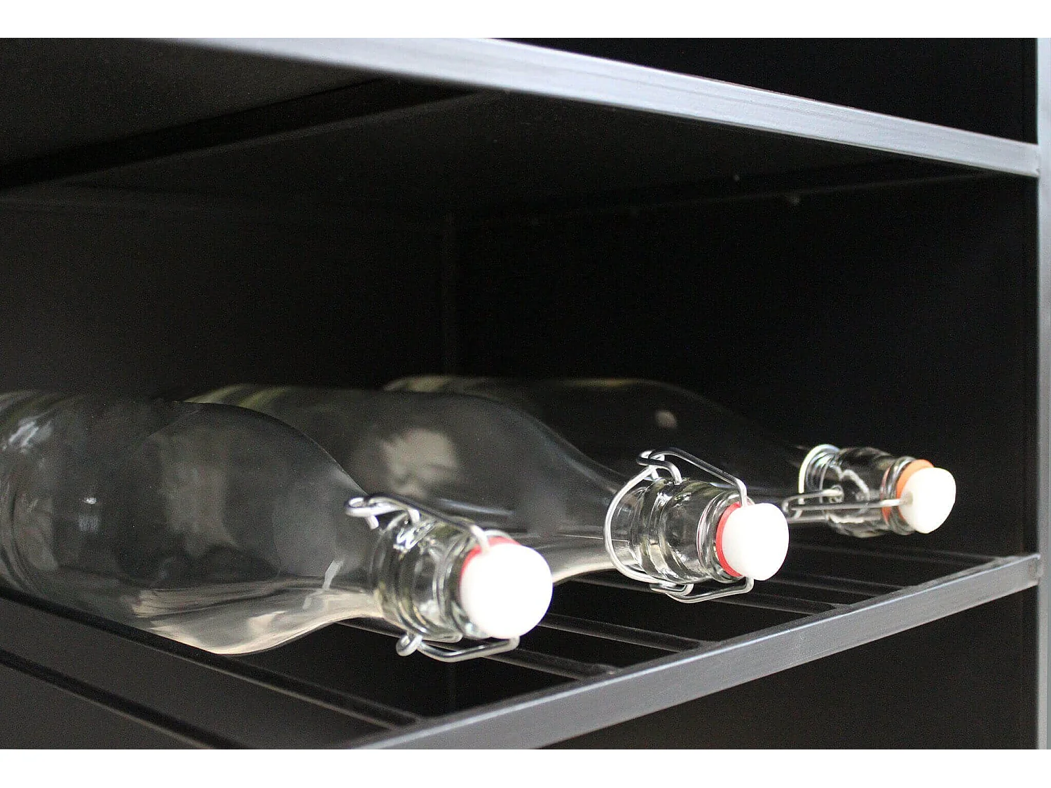 MilaniHome.it - mobile con portabottiglie per salotto soggiorno cucina di design industrial cm 59x39,5x95 hdi coloreNero