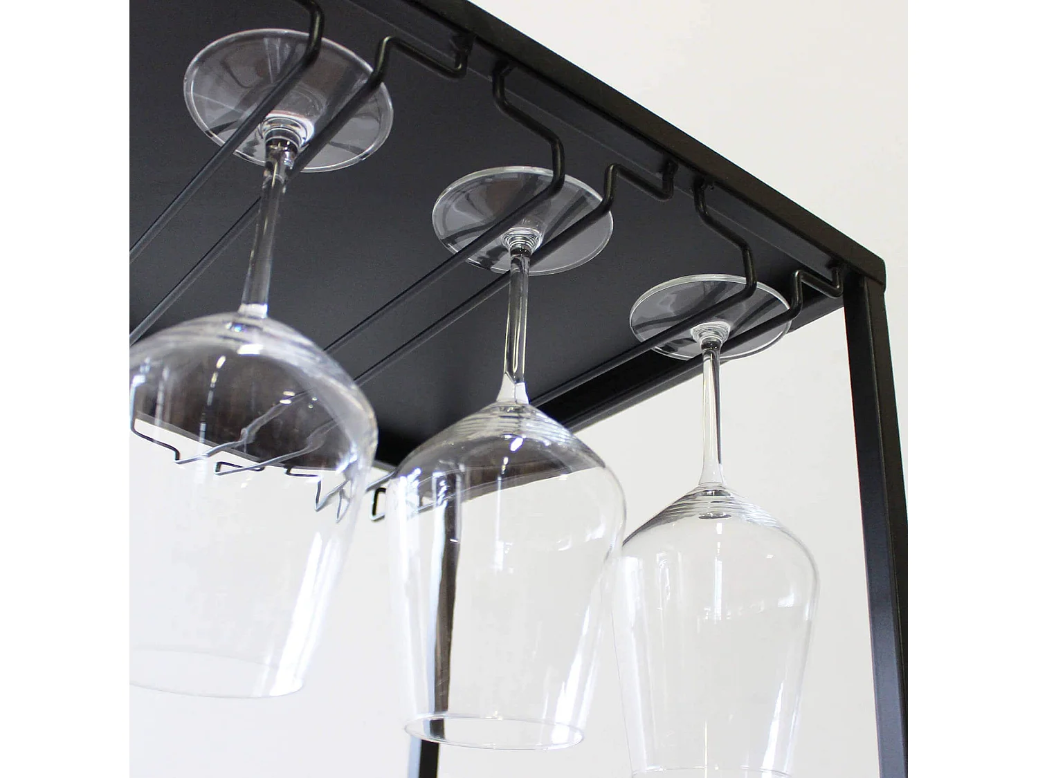 MilaniHome.it - scaffale per bottiglie e calici di design moderno industrial cm 51,50 x 41 x 165,50 hdi coloreAntracite