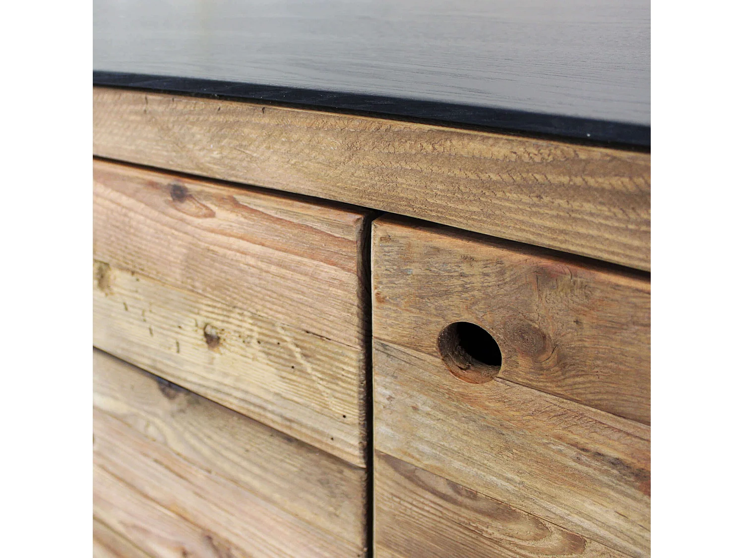 MilaniHome.it - madia 2 ante 3 cassetti di design moderno in legno di pino riciclato massiccio stile moderno vintagedi coloreMarrone