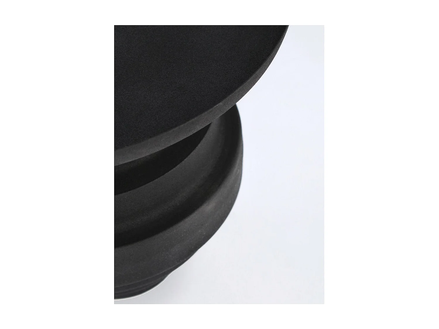 Table basse ronde design en métal coloré D40 - MARLO