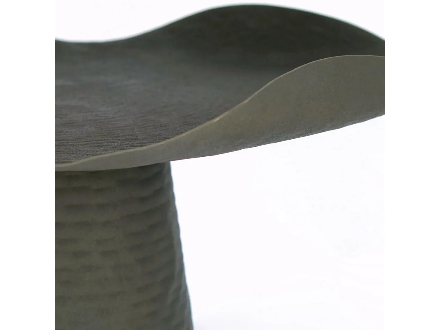 Table basse ronde design en métal coloré D41 - ALETH