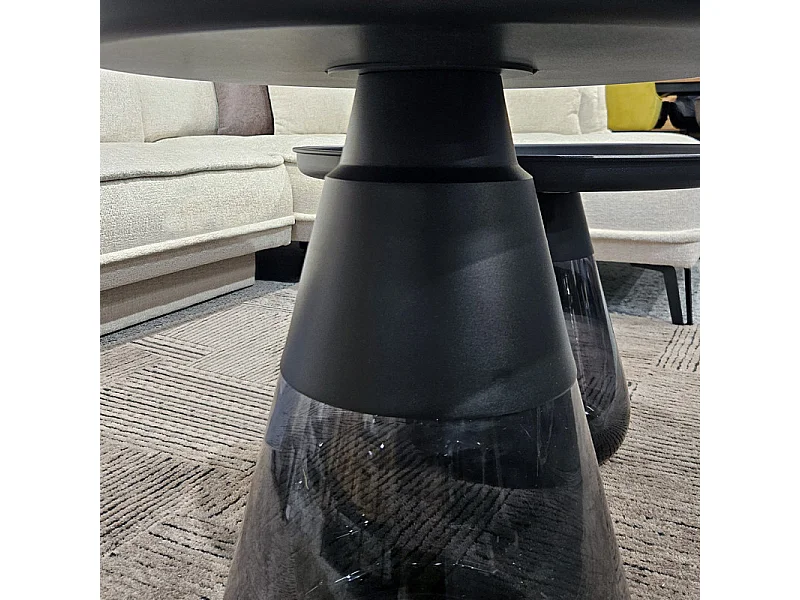 Table d'appoint H. 53 cm verre trempé noir fumé et métal noir - SHURI