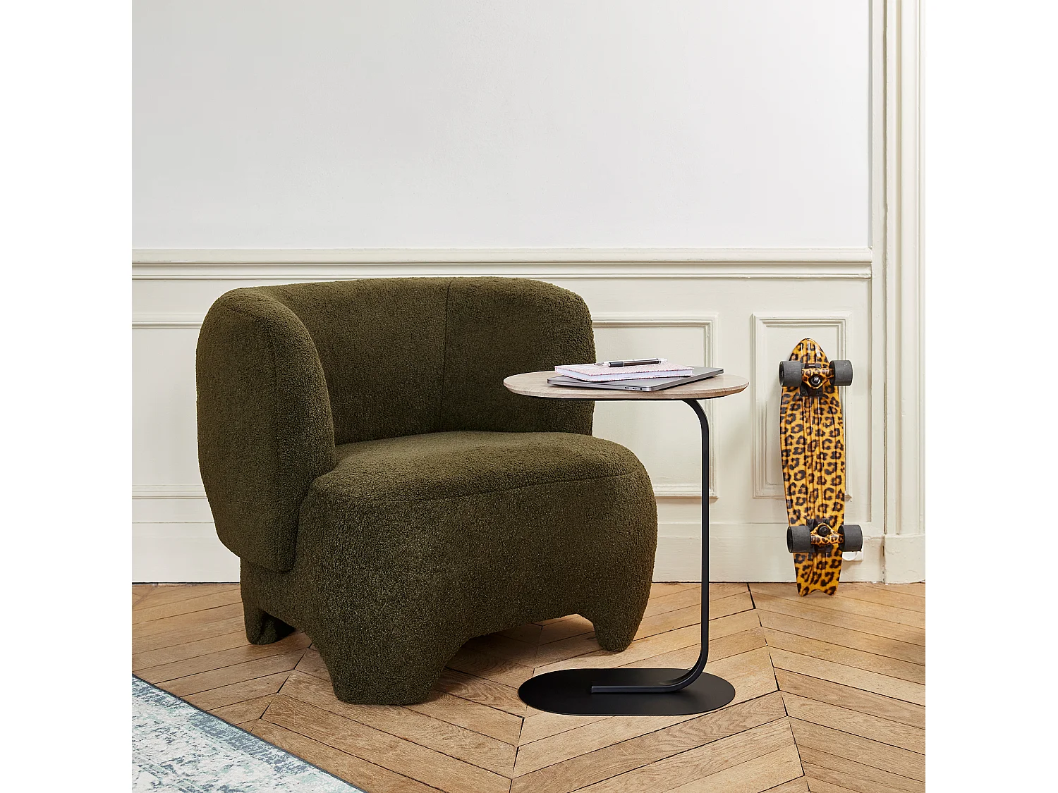 NOA - Fauteuil en laine bouclée vert kaki
