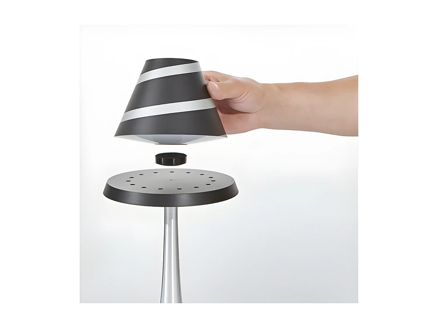 Lampe en lévitation ALTHURIA HYPNOTIC NOIRE