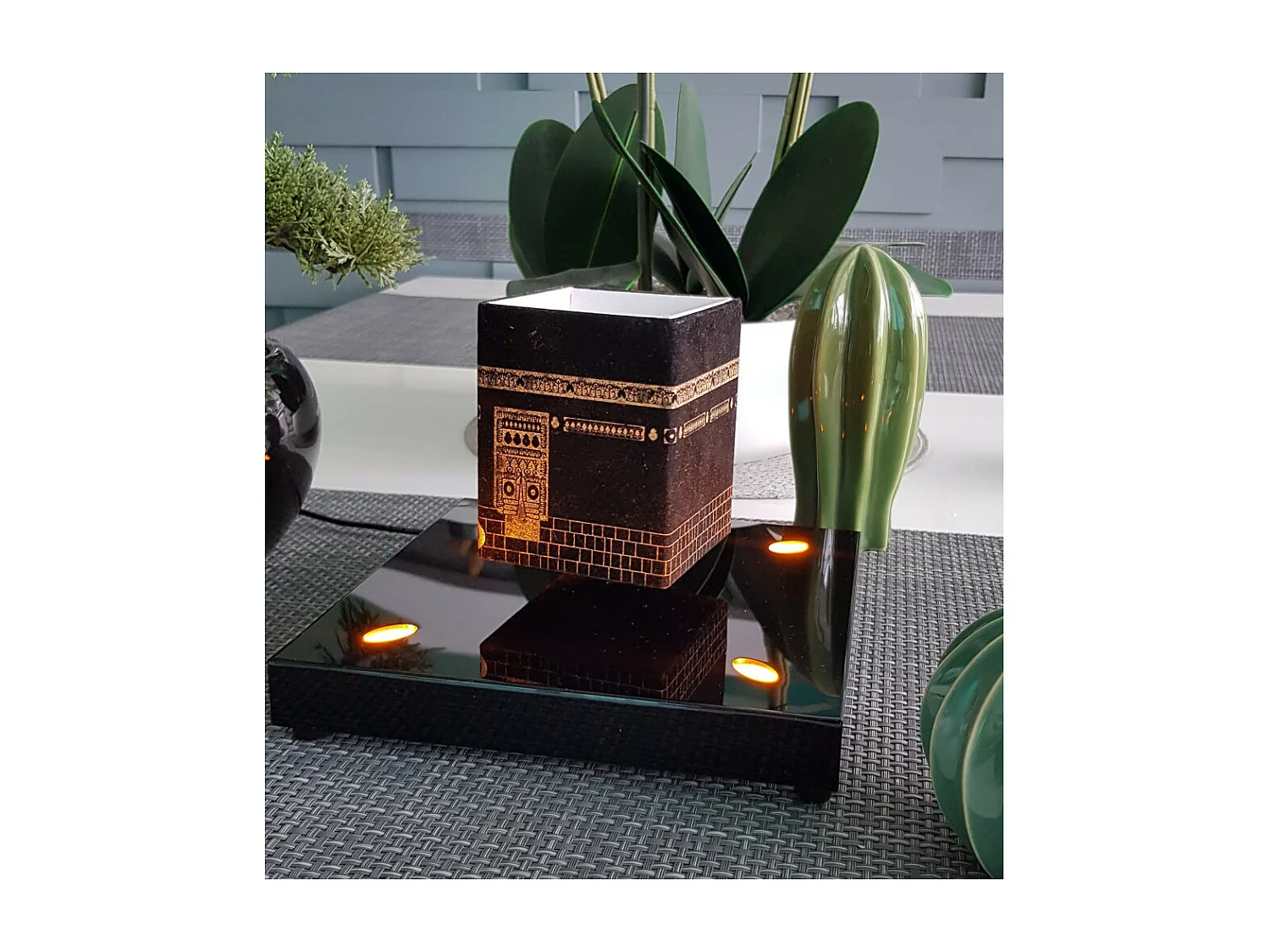 KAABA illuminée en lévitation sur base Deluxe