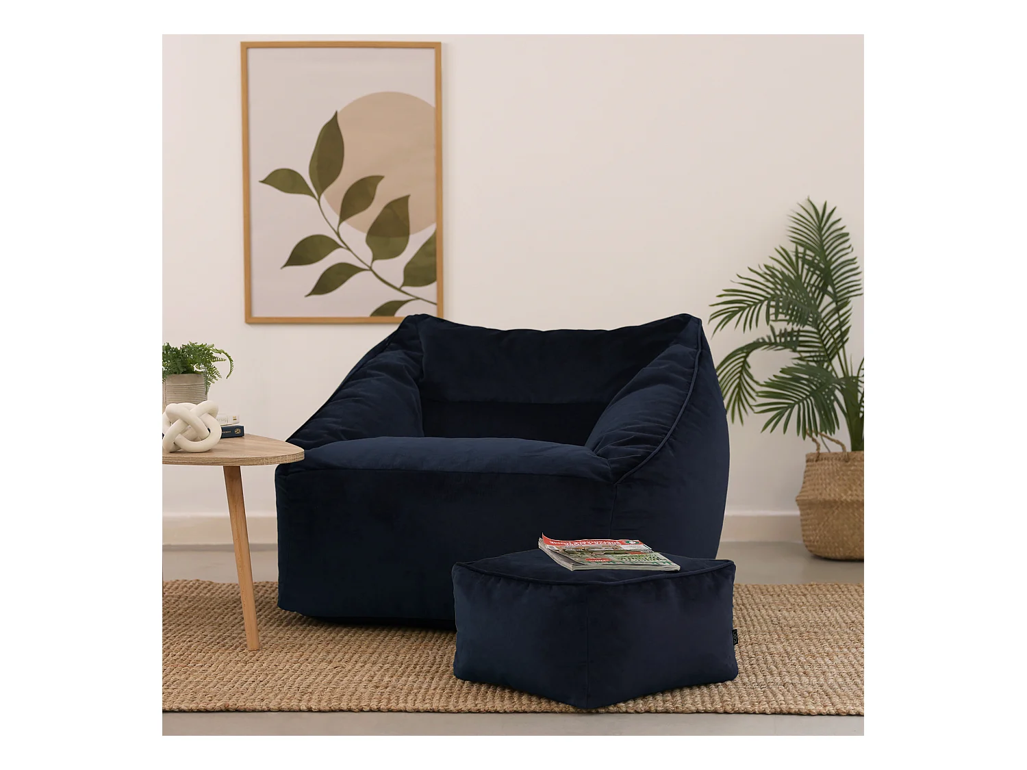 Pouf fauteuil avec repose-pied carré velours bleu minuit - NATALIA