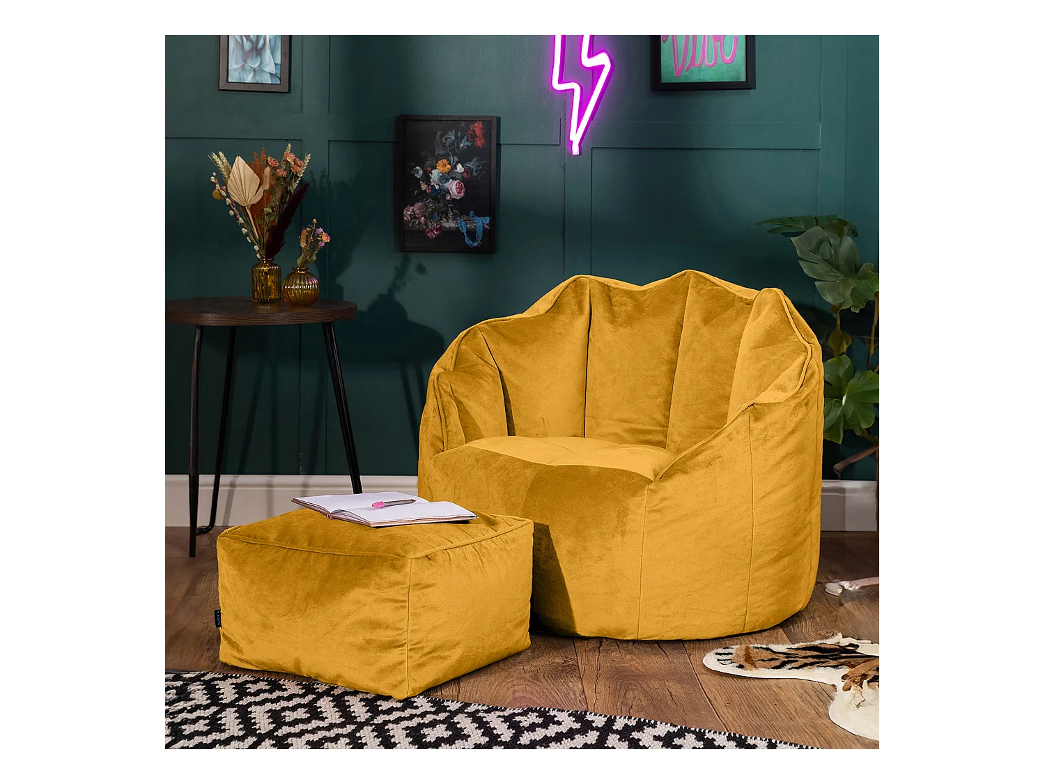 Pouf fauteuil avec repose-pied velours jaune ocre - SIRENA