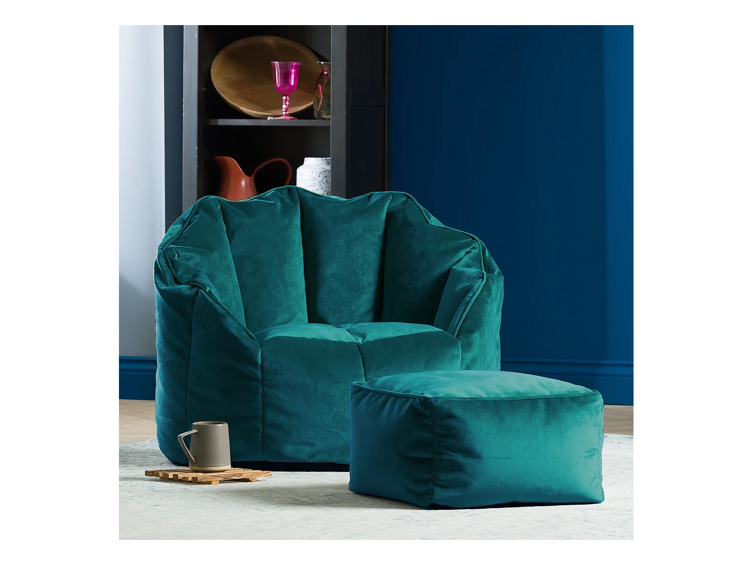 Pouf fauteuil avec repose-pied velours bleu canard - SIRENA