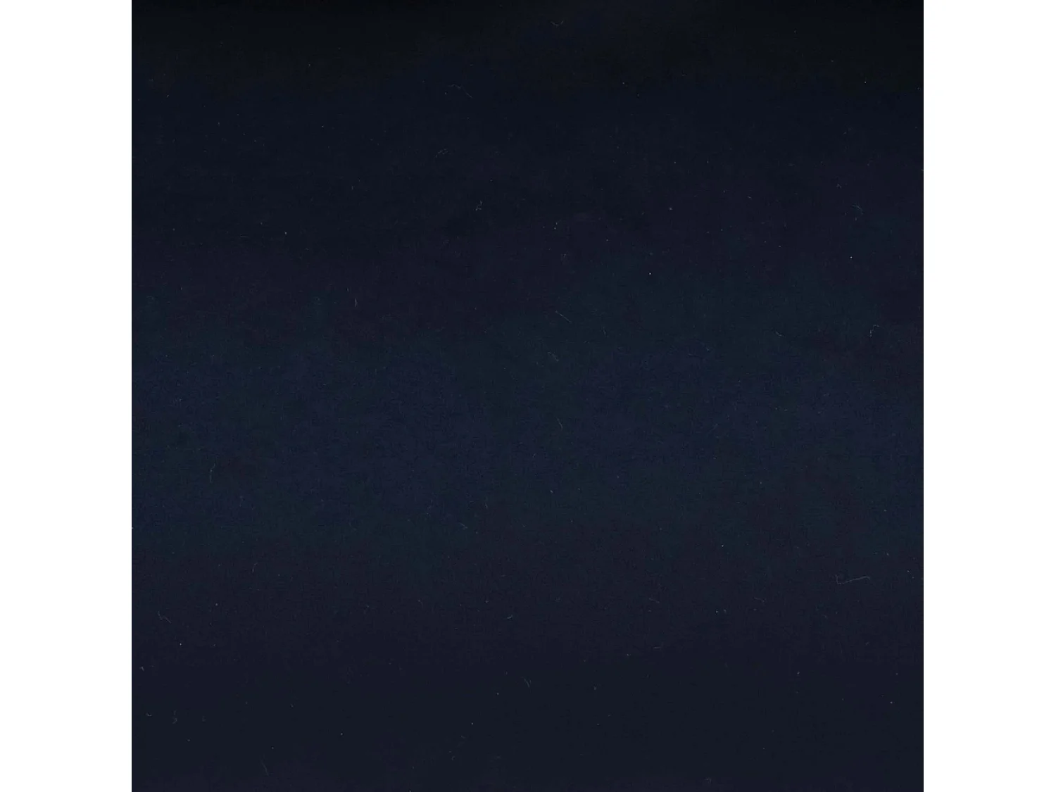 Pouf fauteuil avec repose-pied rond velours bleu minuit - NATALIA