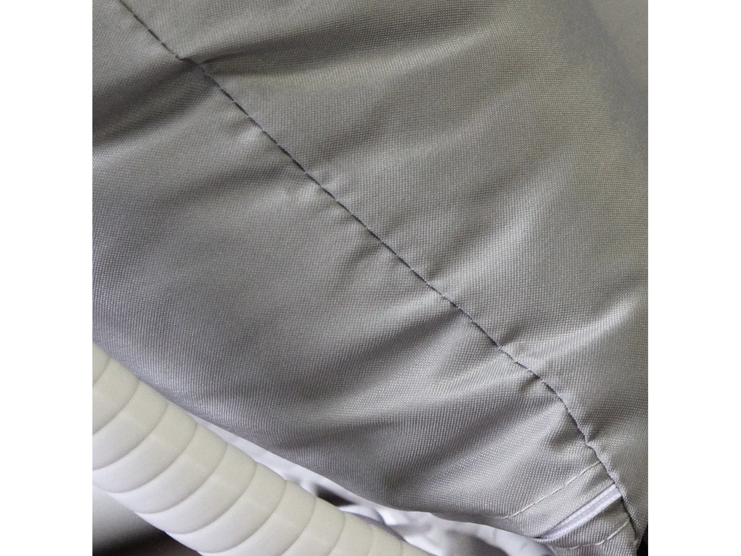 MilaniHome.it - Sedia Sospesa Poltrona A Dondolo Intrecciato In Rattan Per Casa E Giardino Con Cuscinodi coloreBianco