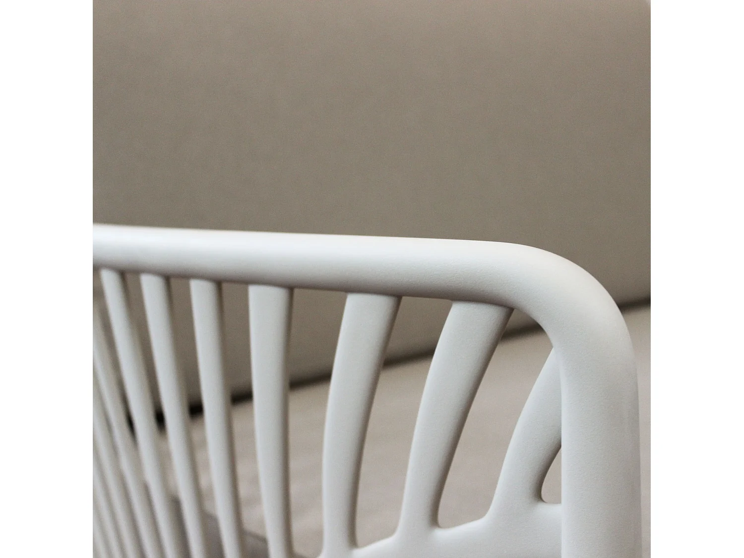 MilaniHome.it - Poltrona da giardino in polipropilenedi coloreTortora