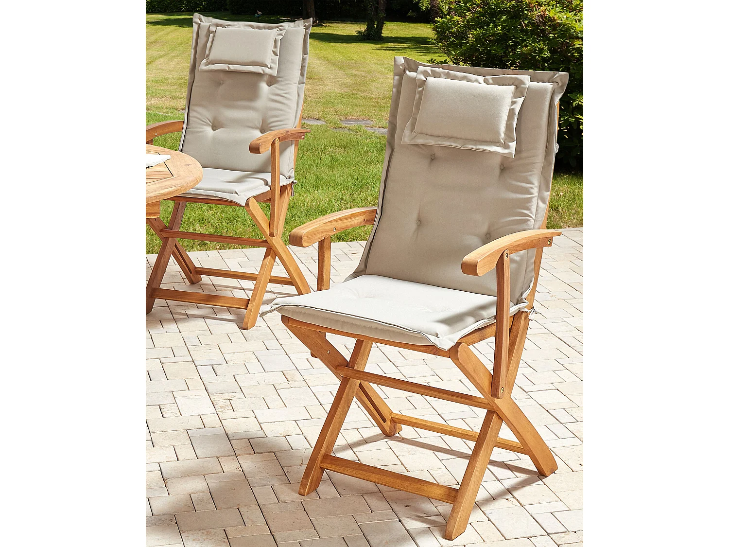 Conjunto de 2 cadeiras de jardim com almofadas MAUI II Madeira de acácia Taupe