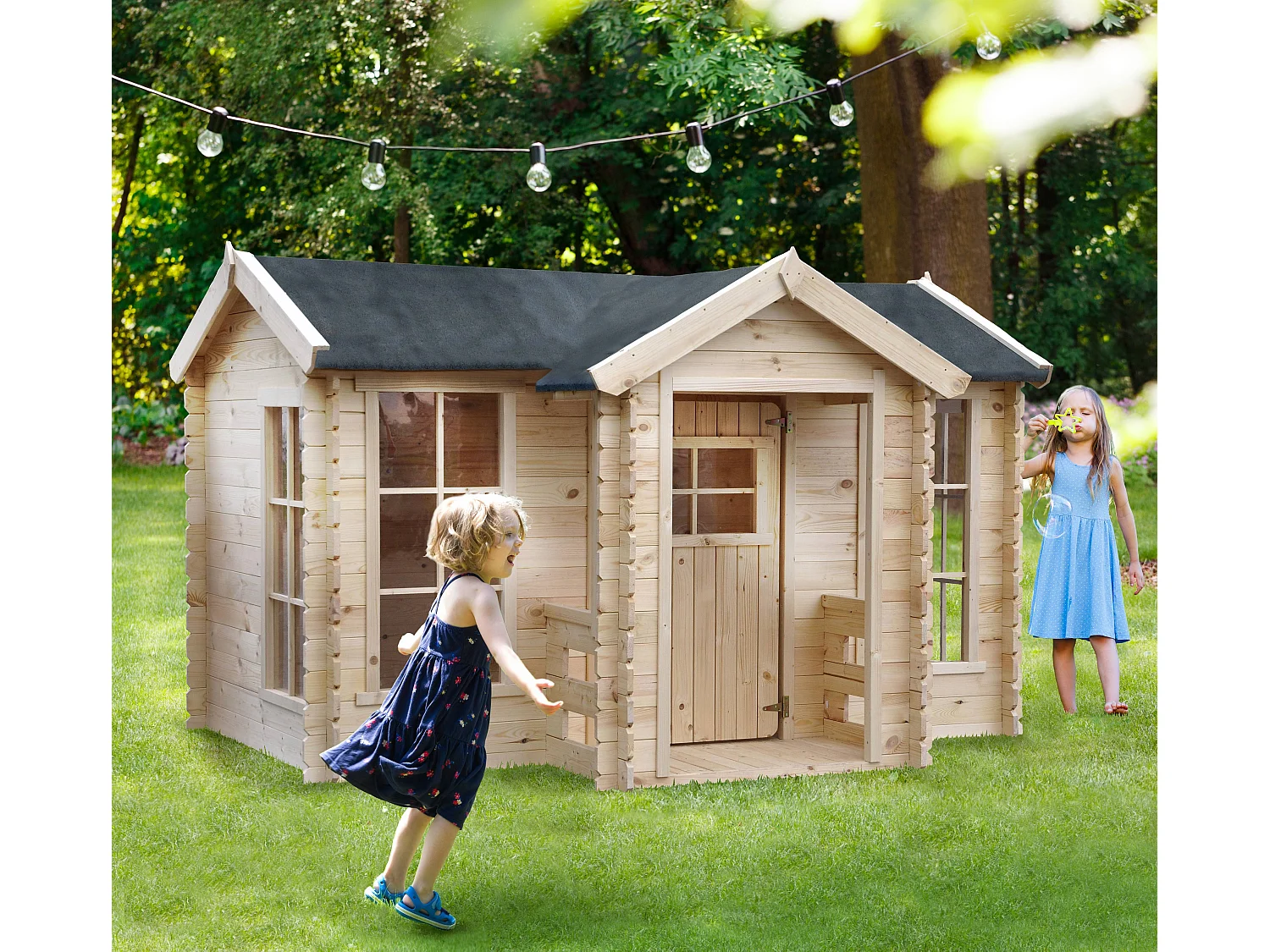 Timbela maison en bois pour enfants -  241x187xH151cm/2.63m2 -  TIMBELA M520