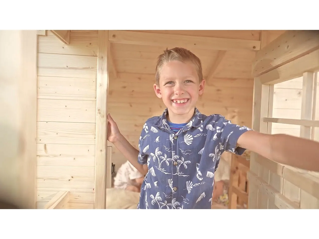 Maison en bois pour enfants -  241x187xH151cm/2.63m2 - M520