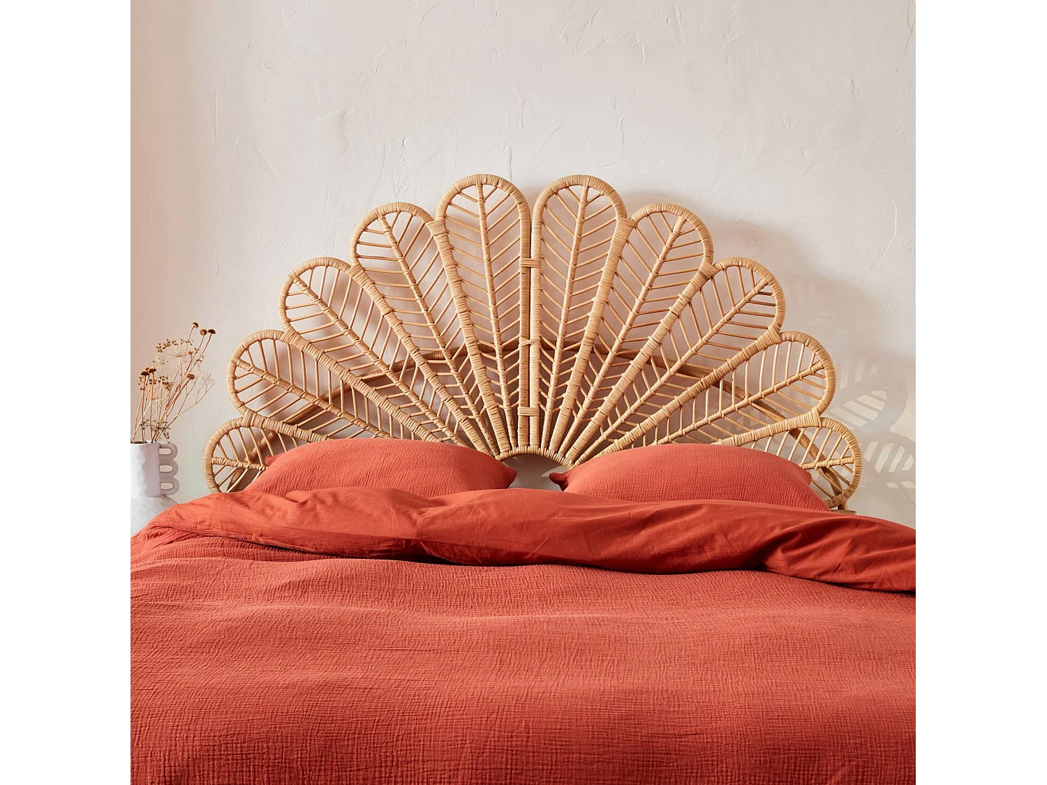 Cabecero de ratán natural