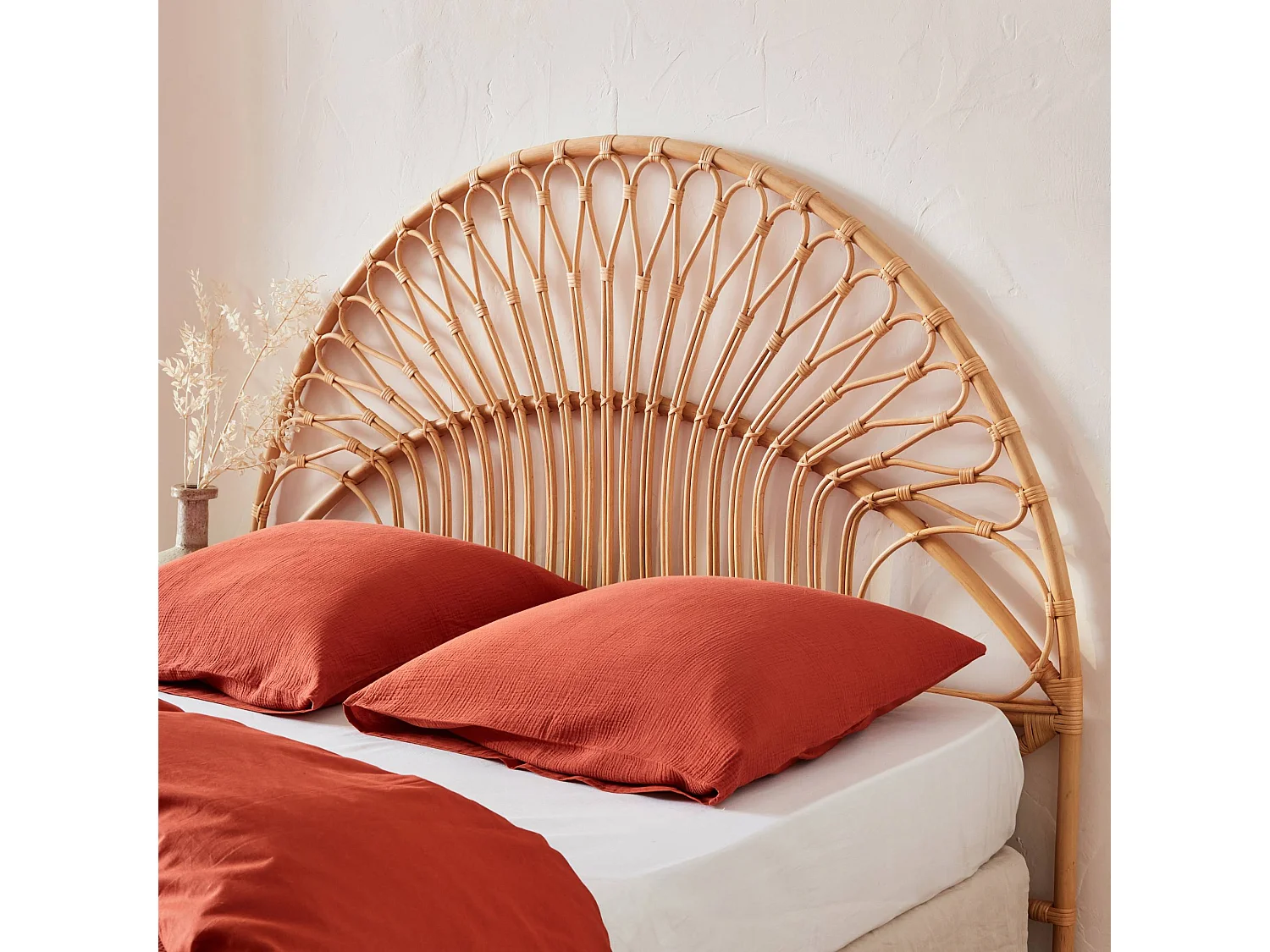 Tête de lit en rotin naturel. L 160 x P3 x H130cm