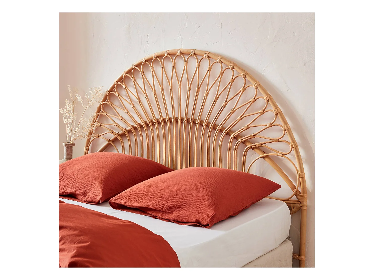 Tête de lit en rotin naturel. L 160 x P3 x H130cm