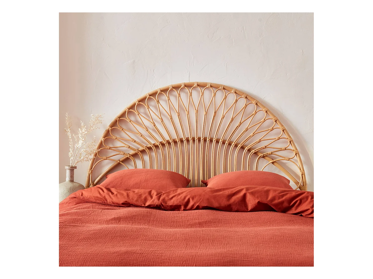 Tête de lit en rotin naturel. L 160 x P3 x H130cm