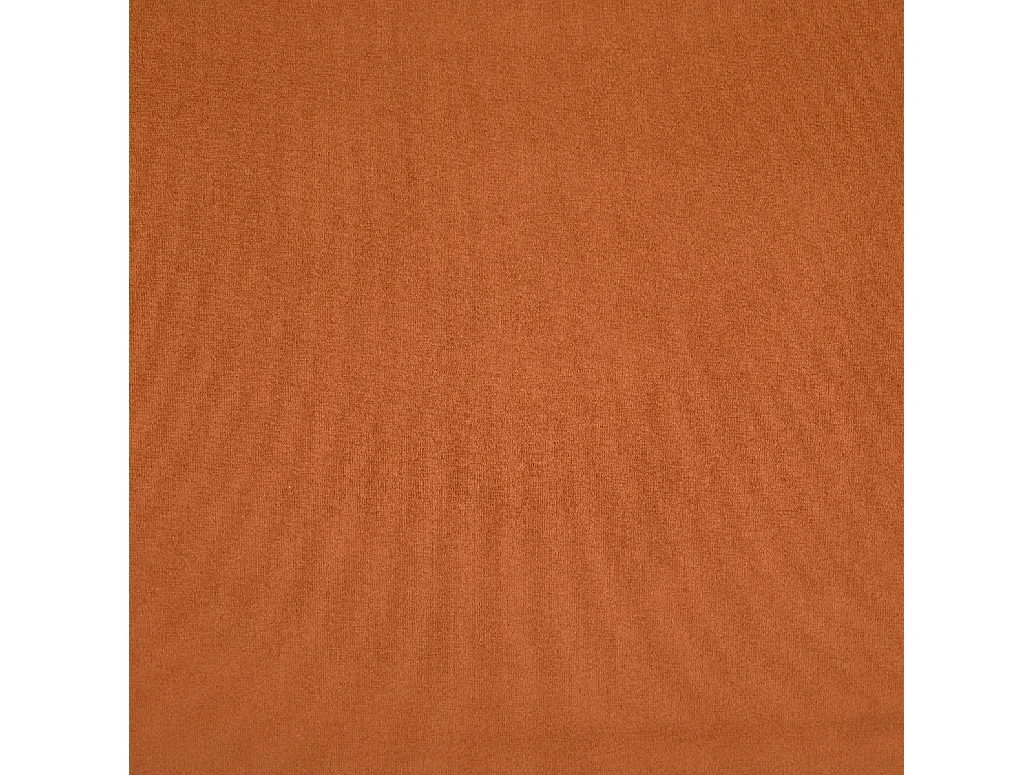 Poltrona scandinava in legno di hevea e velluto, terracotta