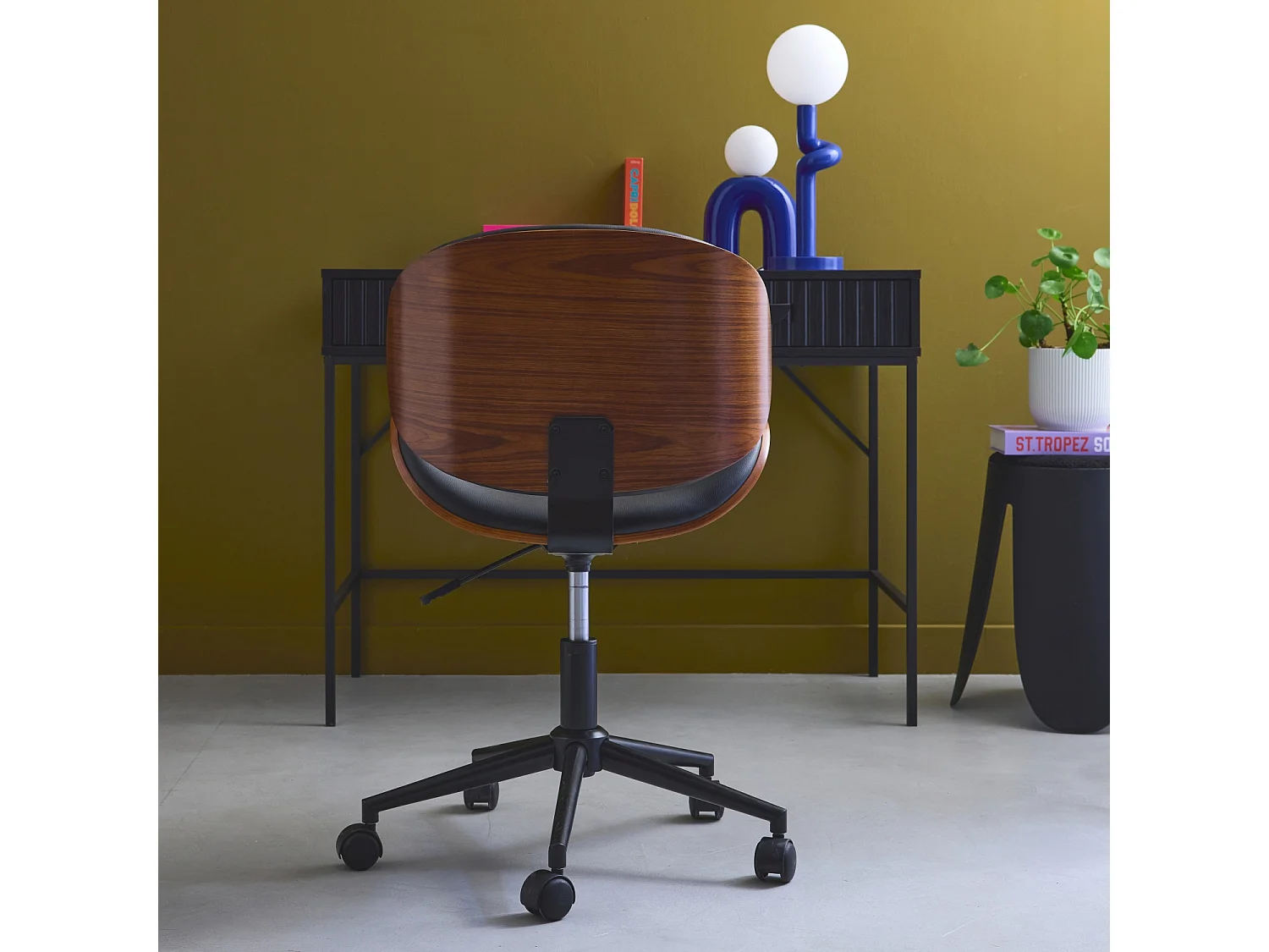 Sedia da ufficio con rotelle, effetto legno curvato e similpelle, nero