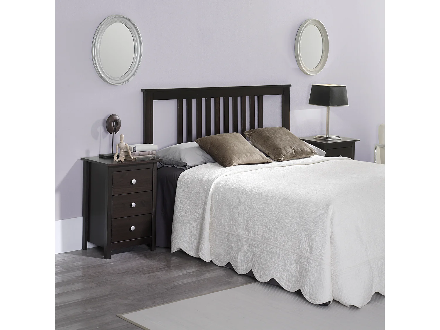 Mesita 3 cajones , pino macizo, Moblit, serie Alme wengue, medidas: (63x43x35) cm ( altoxanchoxfondo), color wengue.