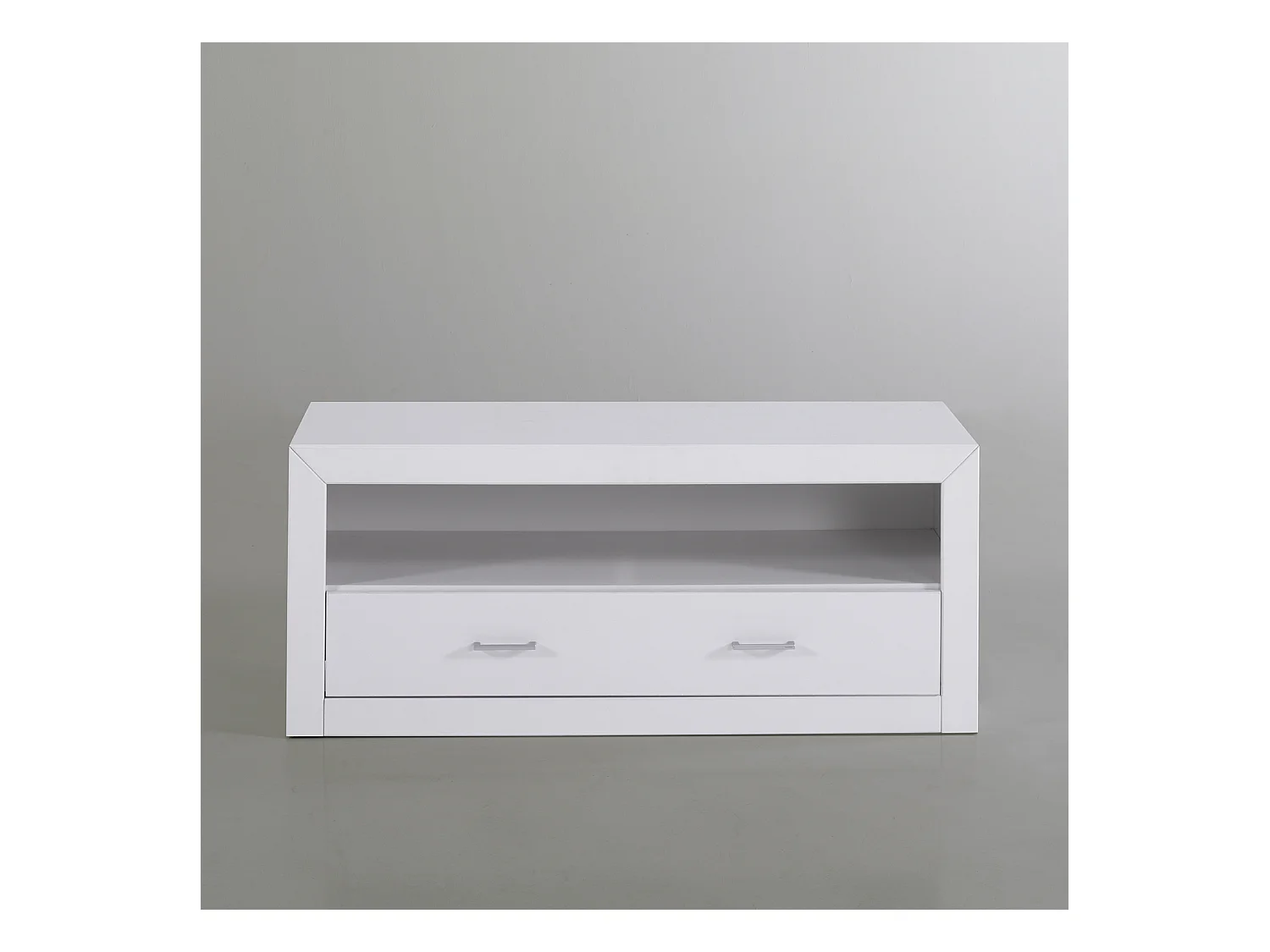 Mesa para televisión, pino macizo y Mdf, Moblit, serie Kalpe lacado , medidas: (50x120x50) cm ( altoxanchoxfondo), color blanco.