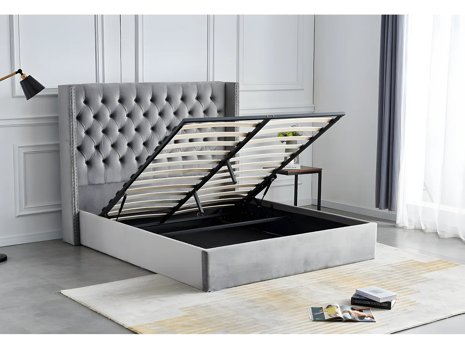 Lit COFFRE 2 places 180X200 cm CLOUTE velours GRIS