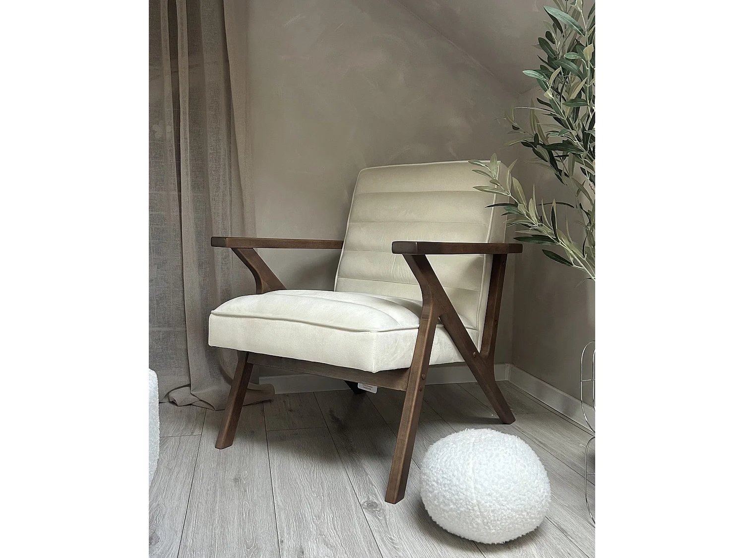 Sessel KISA Samtstoff Cremeweiss