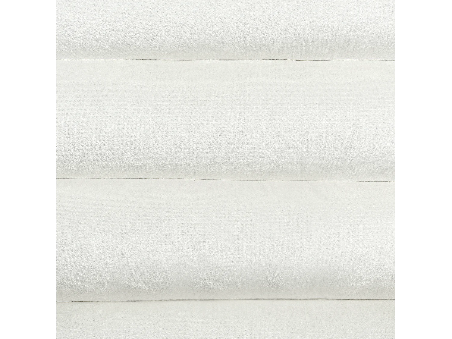 Poltrona KISA Veludo Branco creme