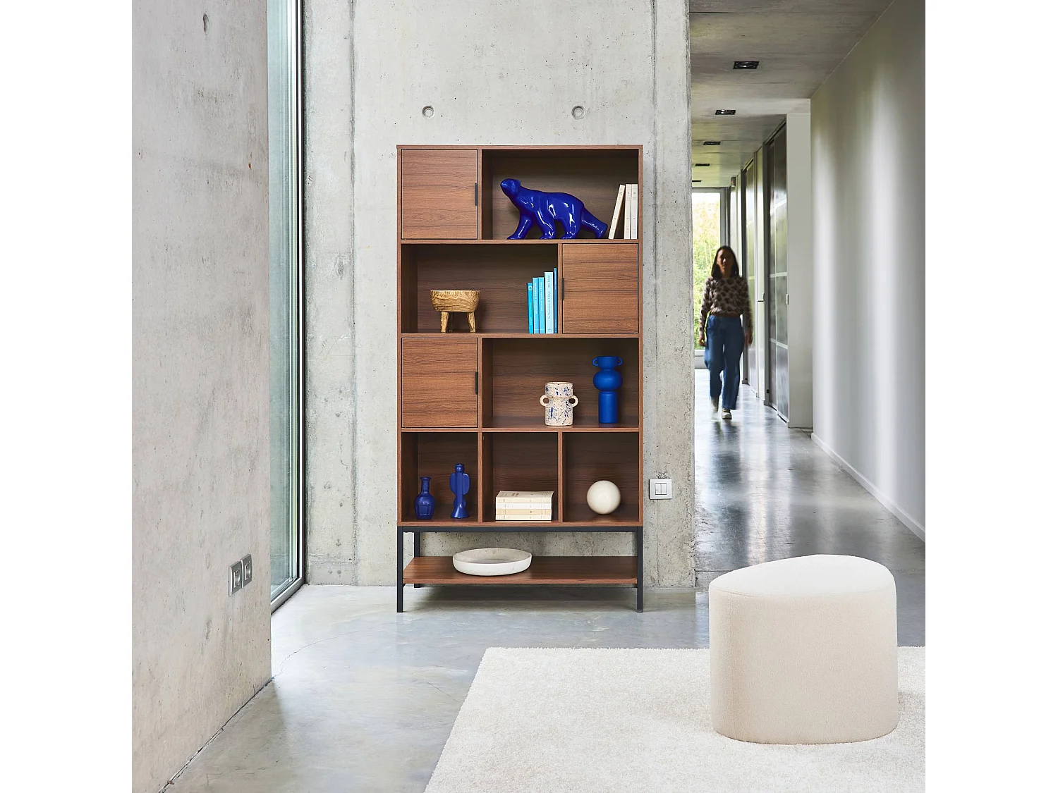 Libreria effetto legno tinto noce, 9 scomparti, marrone