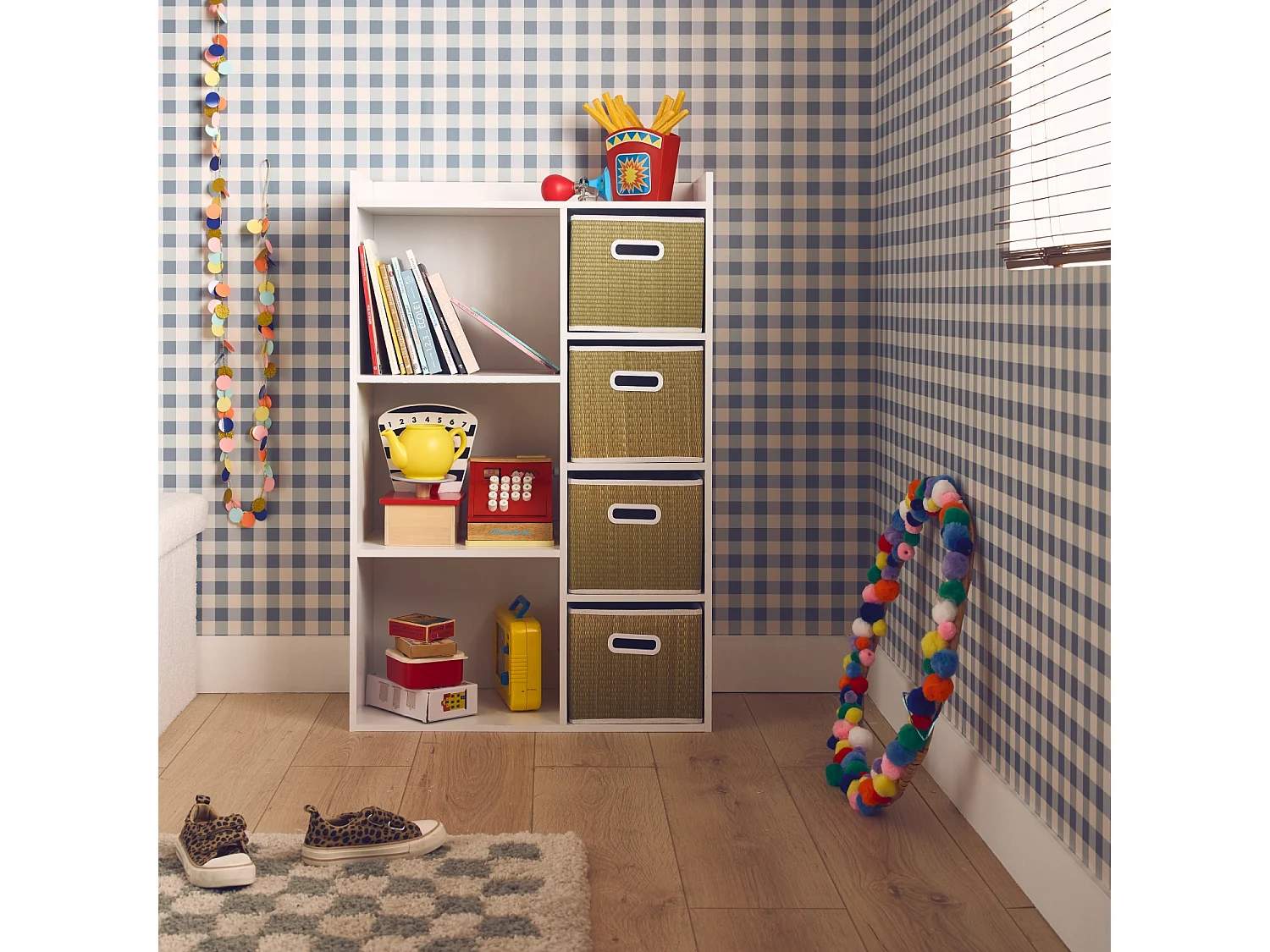 Libreria per bambini con 4 cestini in fibra vegetale, naturale