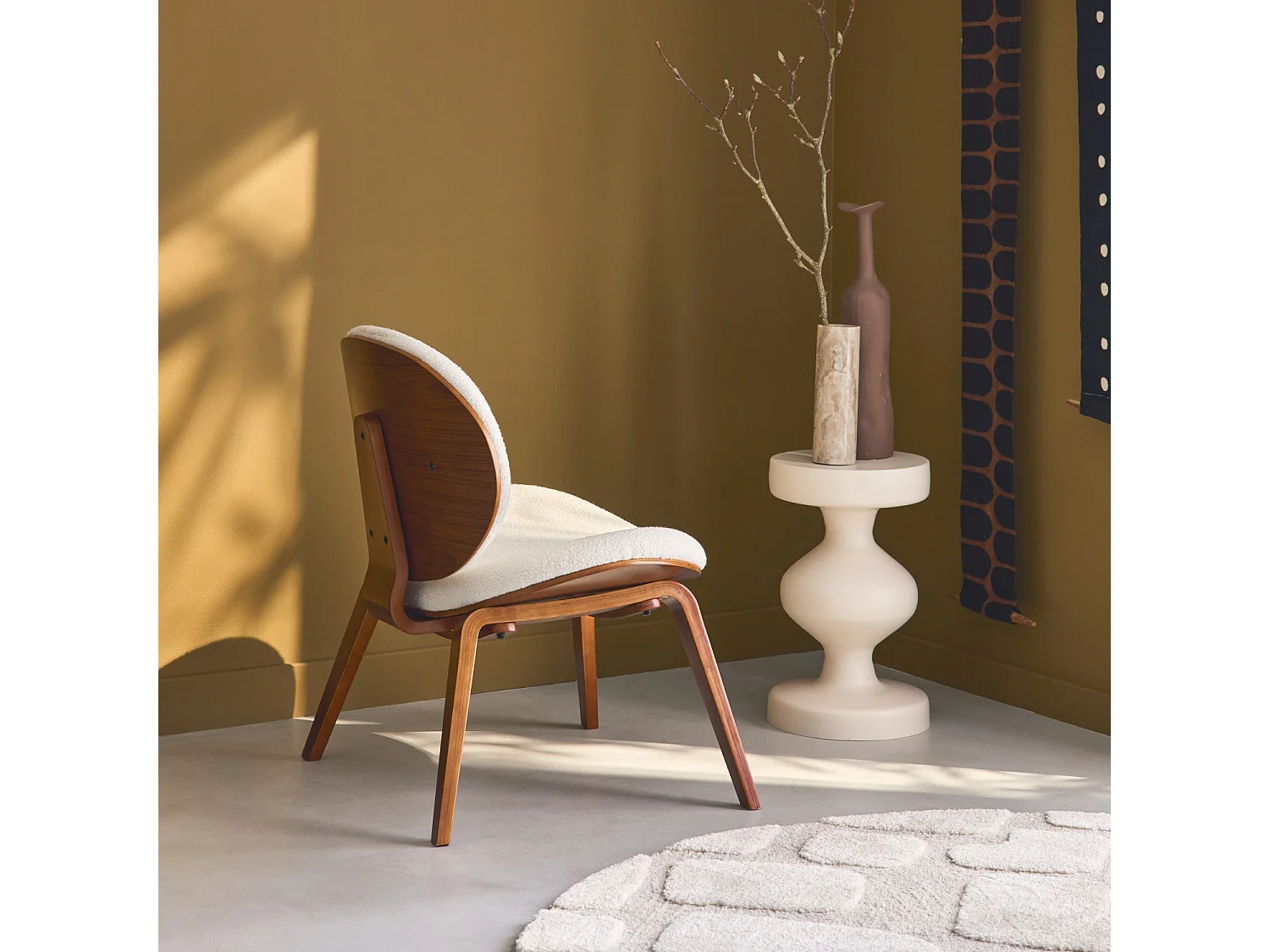 Fauteuil relax décor bois courbé placage effet noyer et bouclette texturée