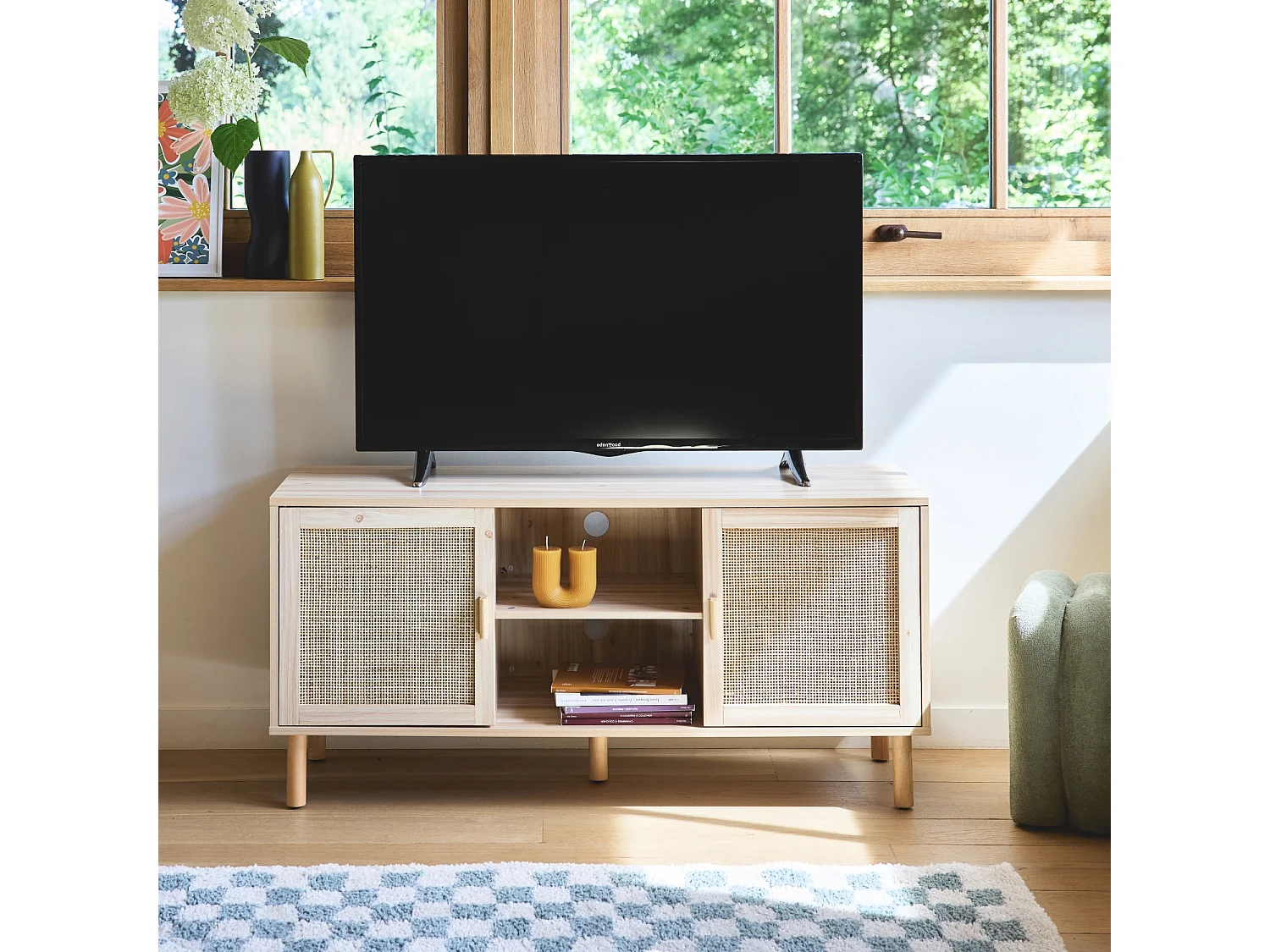 Meuble TV cannage et décor bois. 2 portes et 1 étagère. 120cm