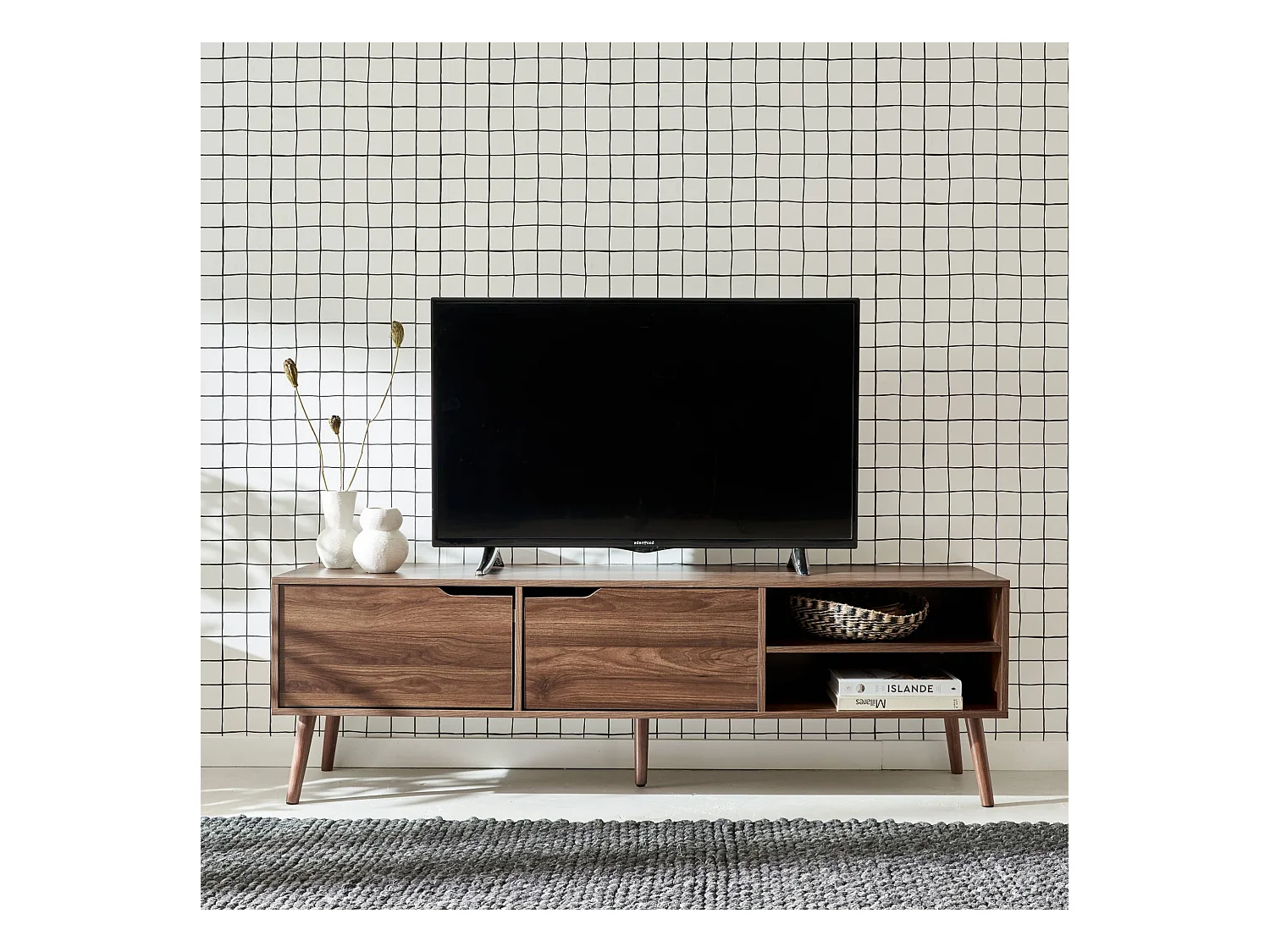 Meuble TV décor bois de noyer. 2 portes. 1 étagère. 160cm