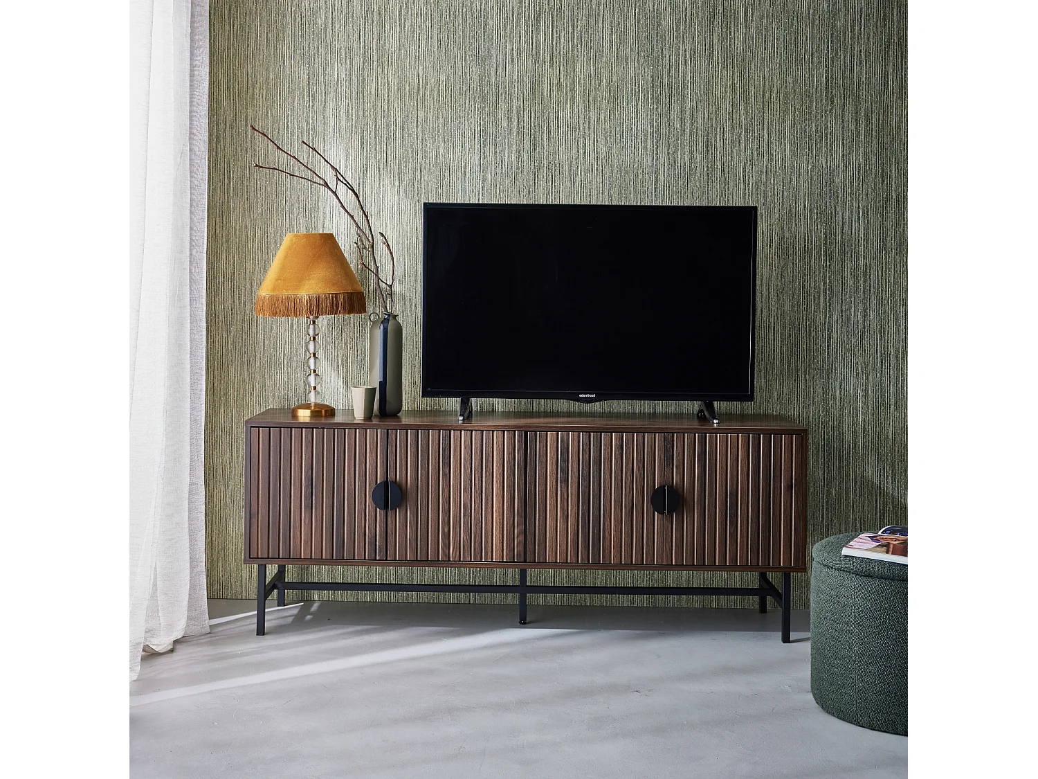 Mobile tv nero effetto legno scanalato, 160cm, marrone scuro