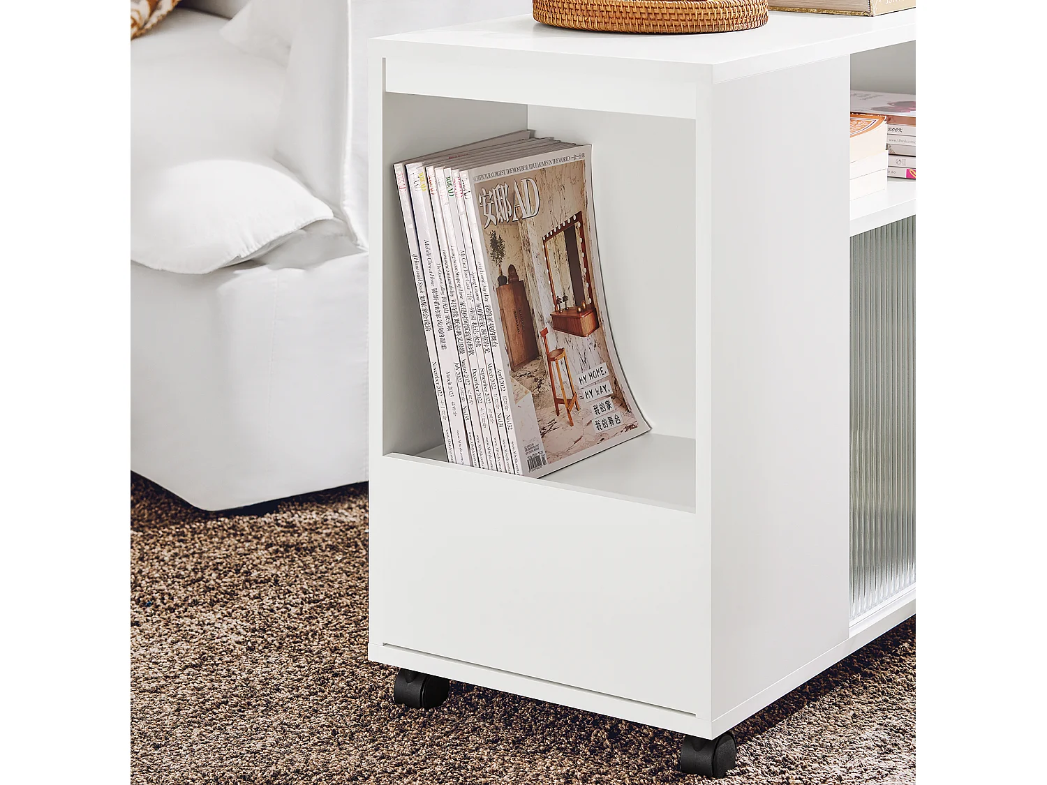 SoBuy Table d’Appoint, Bout de Canapé de Salon, Table à Café, Caisson de Bureau avec 1 Tiroir 1 Porte et Compartiments Blanc, 70 x 35 x 60 cm, FBT135-W