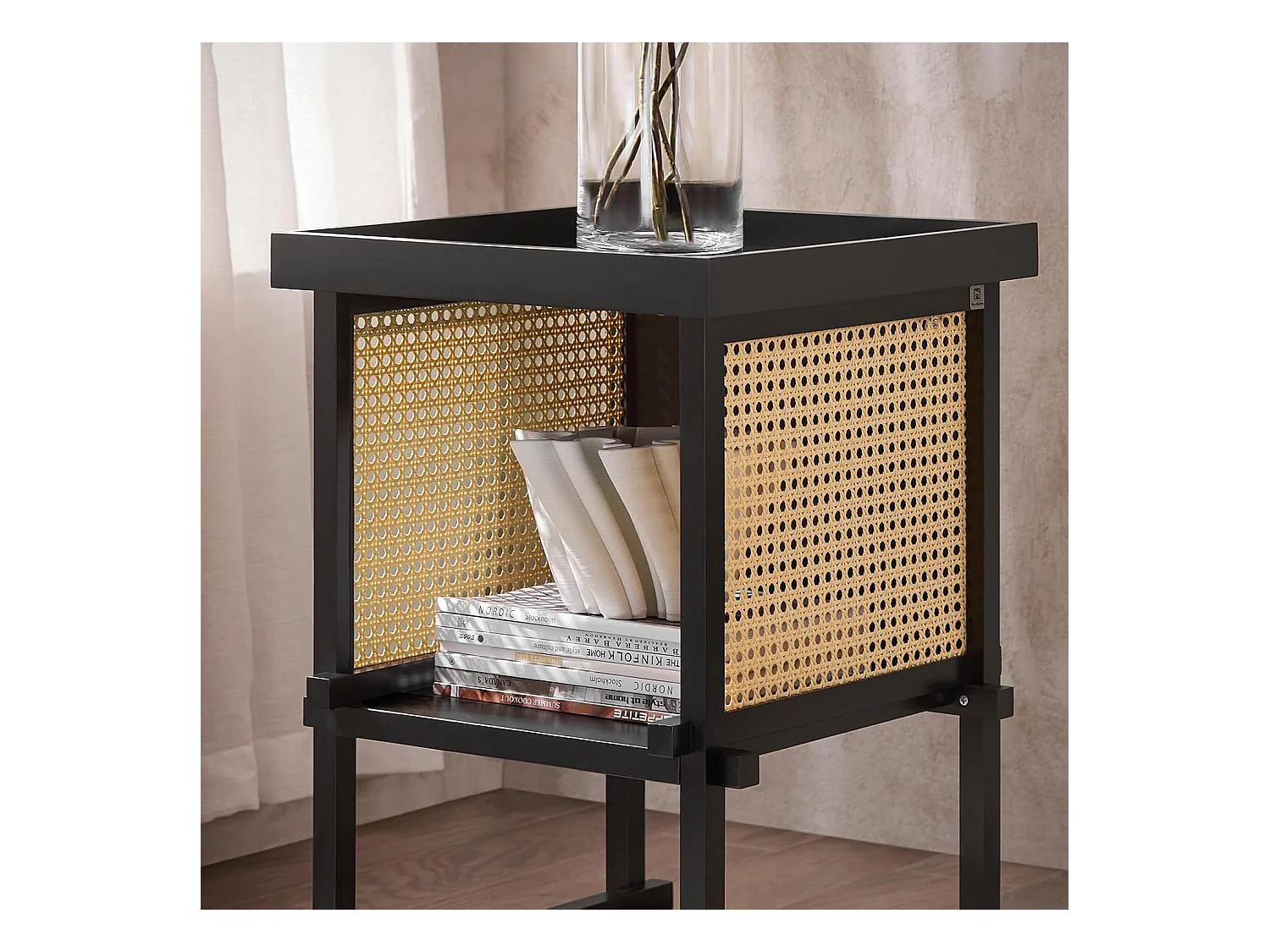 SoBuy Bout de Canapé, Table d'appoint Roulante, Table Basse, Table à Café avec 3 Tiroir, pour Salon, Bureau, Chambre, Bois et Verre, Blanc, L70xP35xH61cm, FBT141-W