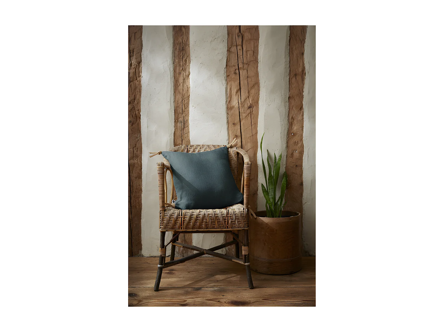 Coussin déhoussable avec pompons "Soline" Lin lavé 45 x 45 cm