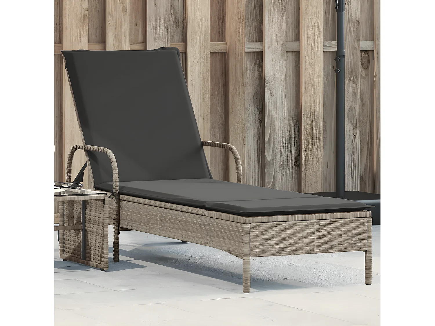 Bain de soleil avec roues et coussins gris clair résine tressée FR85223