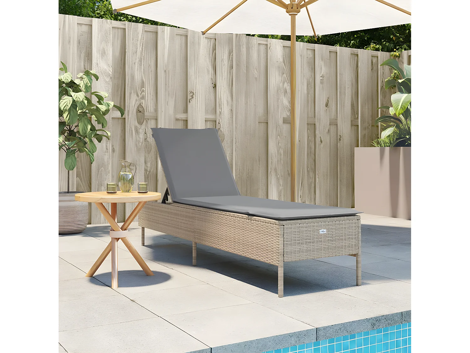 Bain de soleil avec coussin beige résine tressée FR18788