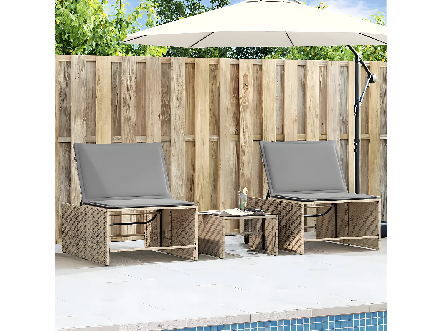 Ligstoelen 2 st met tafel poly rattan beige BE925345