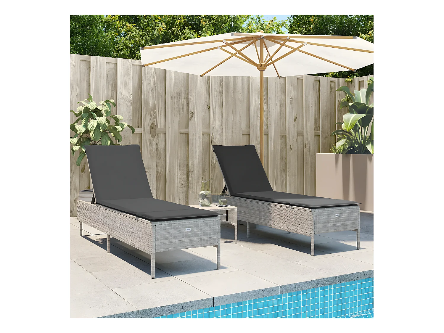 Lot de 2 Bains de soleil avec coussins gris résine tressée FR71183