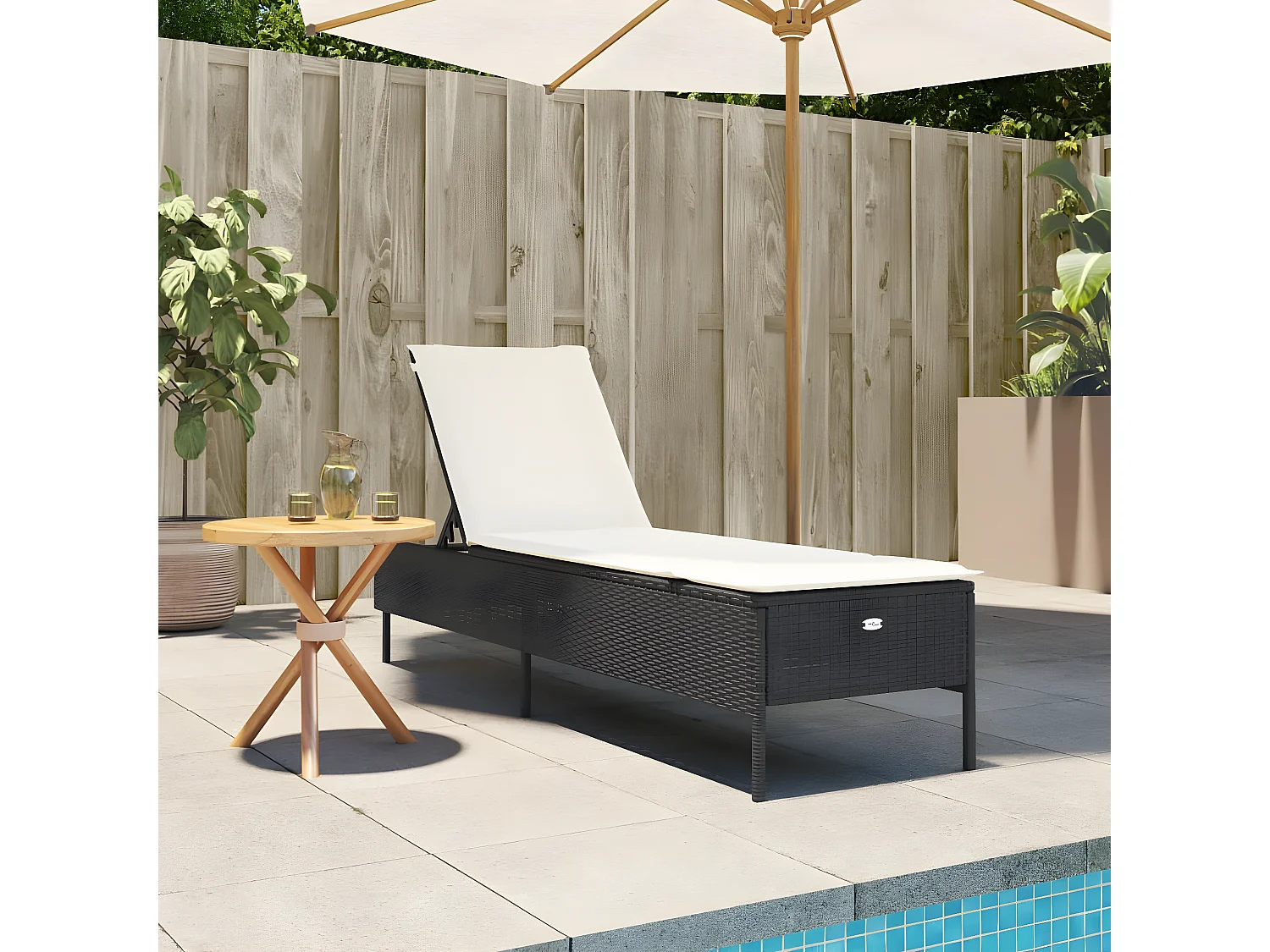 Bain de soleil avec coussin noir résine tressée FR86470