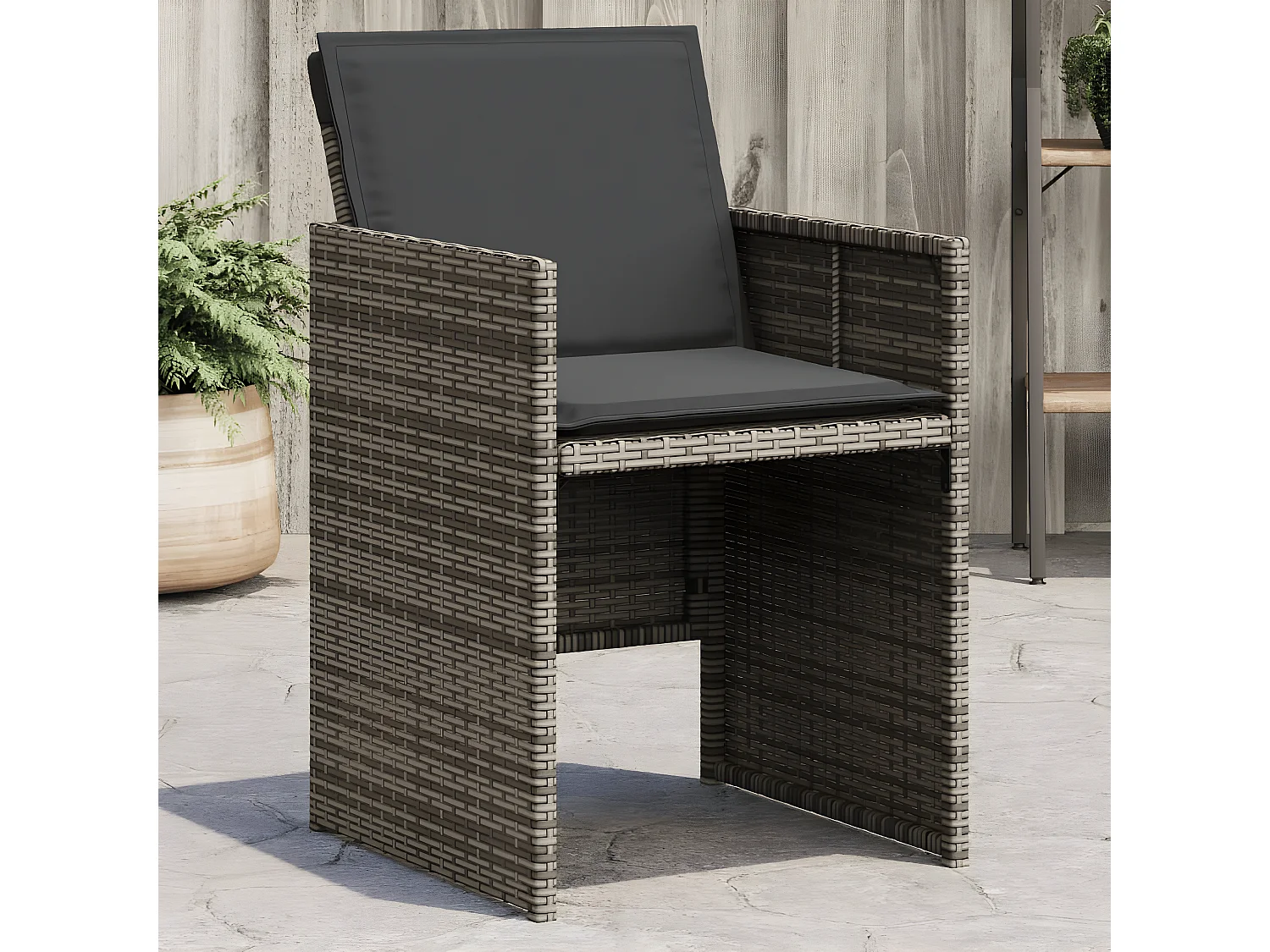 Lot de 4 Chaises de jardin avec coussins gris résine tressée FR47218